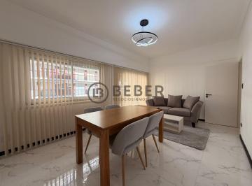 Departamento · 71m² · 3 Ambientes · En Venta Tres Ambientes Al Frente con Balcon, Centro