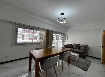 Departamento · 71m² · 3 Ambientes · En Venta Tres Ambientes Al Frente con Balcon, Centro