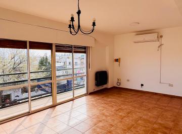 Departamento de 2 ambientes, Neuquén · Departamento 2 Dorm. con Patio y Balcón – Área Centro Sur Precio: $2.000