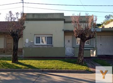 Casa · 107m² · 4 Ambientes · 1 Cochera · Casa en Venta - 2 Dorm. 1 Baño - Cochera - 600 m² - Chillar, Azul