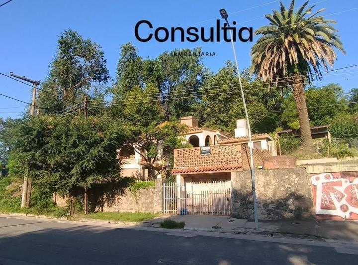 Casa · 130m² · 3 Ambientes · 1 Cochera