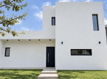 AMN-AMN-4149_2 · Casa en Venta en Santa Lucia - Pilar