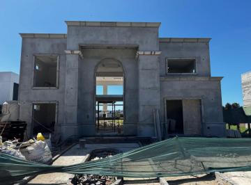 Casa de 5 ambientes, Mar del Plata · Casa 5 Ambientes en Preventa | Rumencó Joven | Piscina | Terraza Privada | Lote 255 | Financiacion