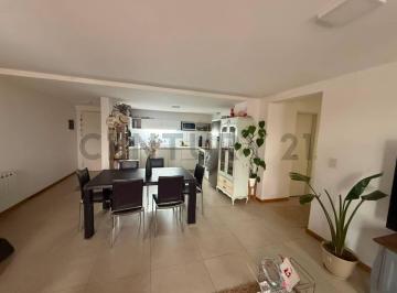 Departamento · 90m² · 4 Ambientes · Venta Depto 4 Amb Ituzaingó con Terraza Privada y Cochera