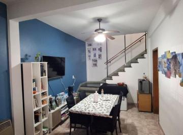 PH de 4 ambientes, Villa General Mitre · PH Frente Sin Expensas de 4 Ambientes Entrada Independiente en 2 Plantas Terraza 2 Baños Completos