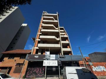 Departamento de 2 ambientes,  · Edificio Bonjo 12 | 2 Ambientes Al Contrafrente | Cochera Cubierta Fija | Entrega Noviembre 2027