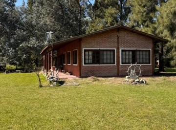 Casa · 130m² · 3 Ambientes · Casa Estilo de Campo en Venta!