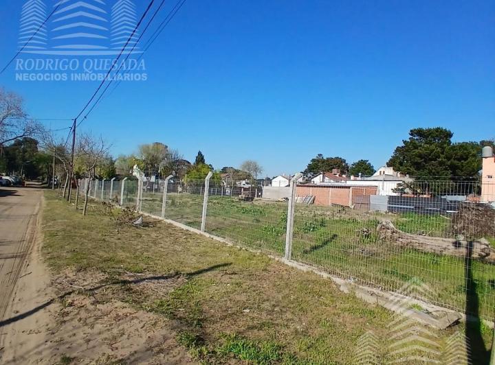 Terreno · 2300m²