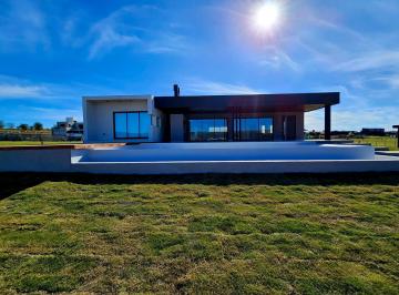 Casa · 3 Ambientes · Venta Casa en Puerto del Aguila Country Nautico