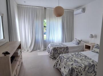 Casa · 300m² · Casa Cuba Fátima en Alquiler Diciembre, Enero y Febrero.