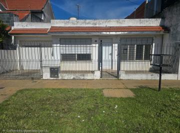 Casa · 76m² · 3 Ambientes · Casa en Venta en Berazategui Oeste, Berazategui, G. B. a. Zona Sur