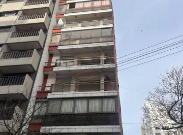 Departamento de 2 ambientes, Mar del Plata · Departamento en Semipiso de 2 Amb y 1/2 a La Calle
