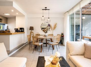Departamento · 95m² · 4 Ambientes · 1 Cochera · Departamento Dúplex en Venta en Islas del Golf, Nordelta, Tigre