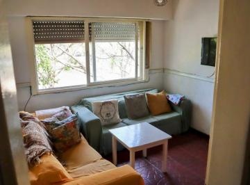 Casa · 167m² · 7 Ambientes · 2 Cocheras · Venta Casa Multifamiliar Dos Plantas 6 Amb