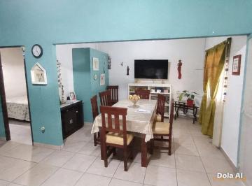 Casa · 63m² · 4 Ambientes · 2 Cocheras · Venta Casa Apta Credito Villa Nueva Guaymallen