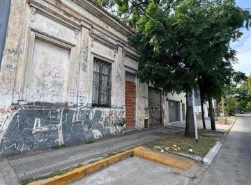 Terreno · 225m² · Venta de Lote con Casa a Demoler en Merlo Centro