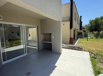 Departamento · 112m² · 4 Ambientes · 1 Cochera · Casa a Estrenar Galeria Jardin La Angelica