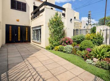 Casa · 91m² · 4 Ambientes · 2 Cocheras · Venta Dúplex 3dorm - Jardin - Patio 2cochera - Apc - Merlo