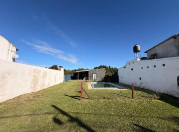 Casa · 100m² · 3 Ambientes · 1 Cochera · Casa Venta 2 Dorm. Pileta Pueblo Esther
