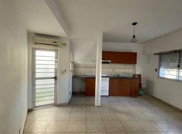 PH · 70m² · 3 Ambientes · Casa en Alquiler