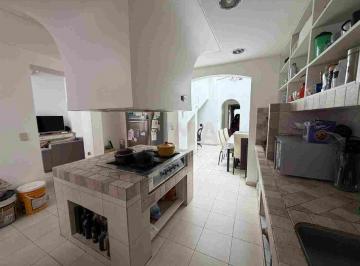 PH · 200m² · 7 Ambientes · 1 Cochera · Venta Casa/ph en Bloque en Parque Avellaneda