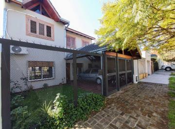 Casa · 165m² · 5 Ambientes · 1 Cochera · Casa 5 Amb en Quilmes Oeste C Patio Acepta Permuta
