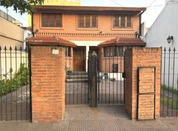 Casa · 102m² · 4 Ambientes · 1 Cochera · Venta Dúplex 4 Amb Al Frente C/ Cochera San Martin