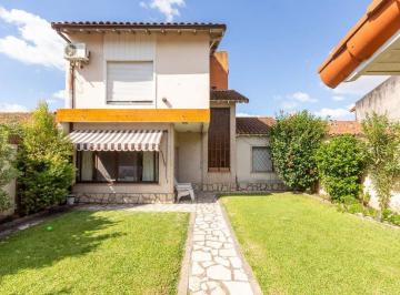 Casa · 190m² · 5 Ambientes · Venta Casa en Ciudad Jardin 4 Amb - Permuta