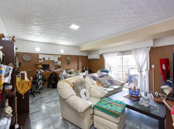 PH · 190m² · 5 Ambientes · 1 Cochera · PH 5 Amb C/ Cochera, Balcon, Terraza - Permuta