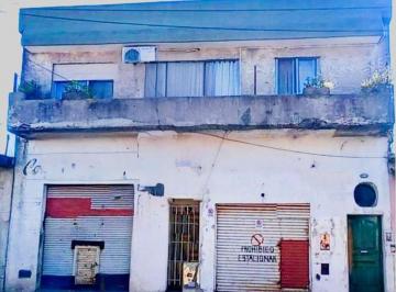 Casa · 252m² · 4 Ambientes · 1 Cochera · Locales + Departamento 4 Amb. en Villa Ballester