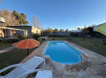 Casa · 131m² · 5 Ambientes · Venta Complejo de Deptos con Pileta B San Carlos