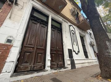 Casa · 319m² · 9 Ambientes · Venta Casa 9 Ambientes Historica - Floresta