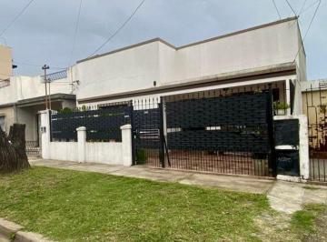 PH · 101m² · 4 Ambientes · Venta PH 4 Ambientes Palomar Moron C/ Patio
