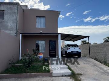 Casa · 100m² · 5 Ambientes · 1 Cochera · Se Vende Casa en B° Achachay 5 Amb.