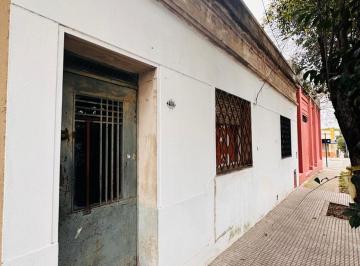 PH · 135m² · 5 Ambientes · Lote con Dos PH en Villa Lugano