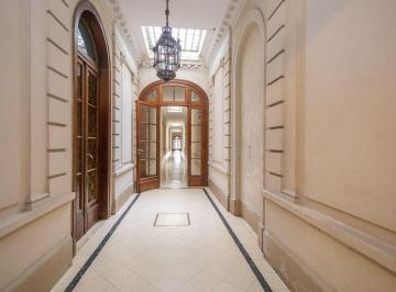 Oficina comercial · 99m² · Venta Oficina de 4 Ambientes con Patio