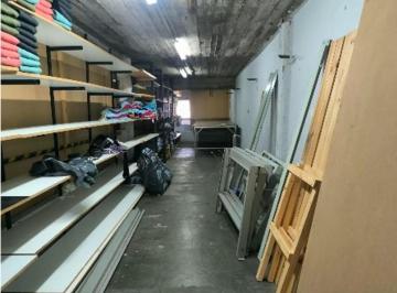Bodega-Galpón · 327m² · 1 Ambiente · Alquiler Deposito 308 m² C/ 3 Oficinas y 3 Baños