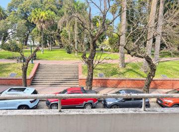 Departamento de 3 ambientes, San Telmo · Departamento con Vista Al Parque Lezama
