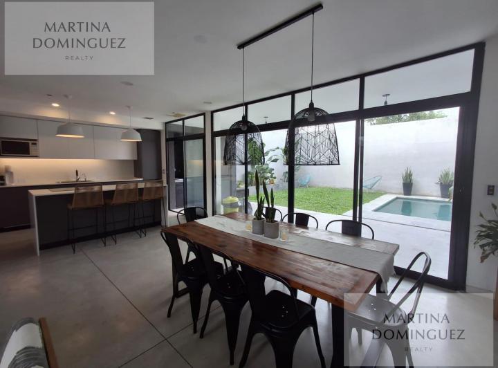 Casa · 200m² · 4 Ambientes · 1 Cochera