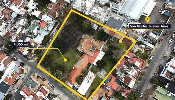 Terreno · 4300m²