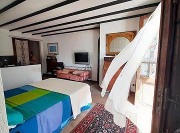 Casa · 140m² · 4 Ambientes · 1 Cochera · Venta Casa en Tigre Residencial con Pileta ¡Totalmente Refaccionada!