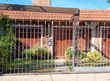 Casa de 17 ambientes, Córdoba · Venta Casa + 6 Departamentos con Excelente Rentabilidad