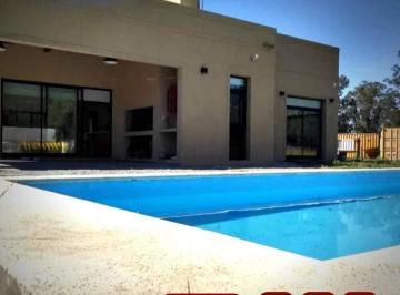 Casa · 175m² · Casa Quinta en Venta Calle Milstein