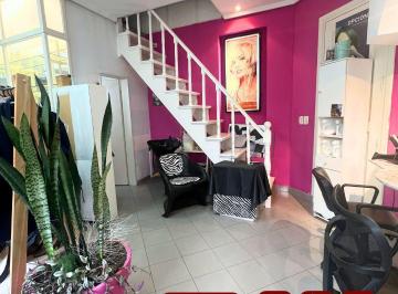 Casa · 77m² · 1 Dormitorio · Local Vivienda en Venta, Tandil