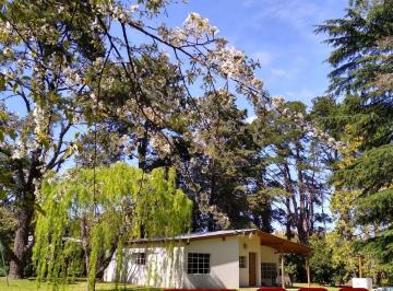 Quinta vacacional · 2100m² · 6 Ambientes · 1 Cochera · Quinta en Tandil