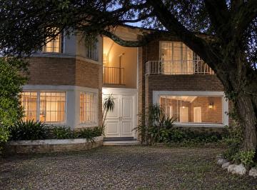 Casa de 8 ambientes, Córdoba · Alquiler de Hermosa, en Zona Norte Barrio Villa Belgrano!
