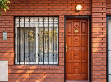 PH · 75m² · 3 Ambientes · 1 Cochera · Venta PH 2 Dorm. Cipolletti