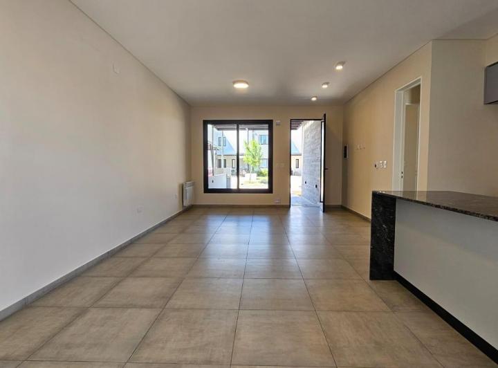 Casa · 108m² · 5 Ambientes · 1 Cochera