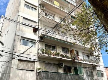 Departamento de 2 ambientes, Vicente López · Vicente López: Una Cuadra de Avda. Amplio Depto de 2 Amb, con Gran Balcón. Muy Luminoso, Vista Norte