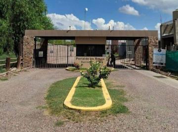 Casa de 3 ambientes, Jesús Nazareno · Casa en Venta C/ Cochera en Jesús Nazareno